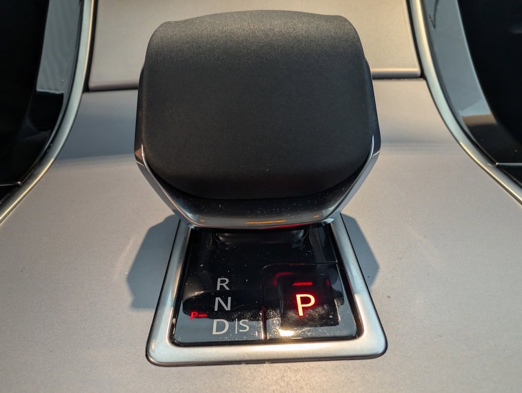 Used 2025 Land Rover Range Rover Evoque S image 23