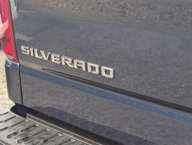 Used 2023 Chevrolet Silverado 1500 High Country w/ High Country Premium Package AWD/4WD image 8