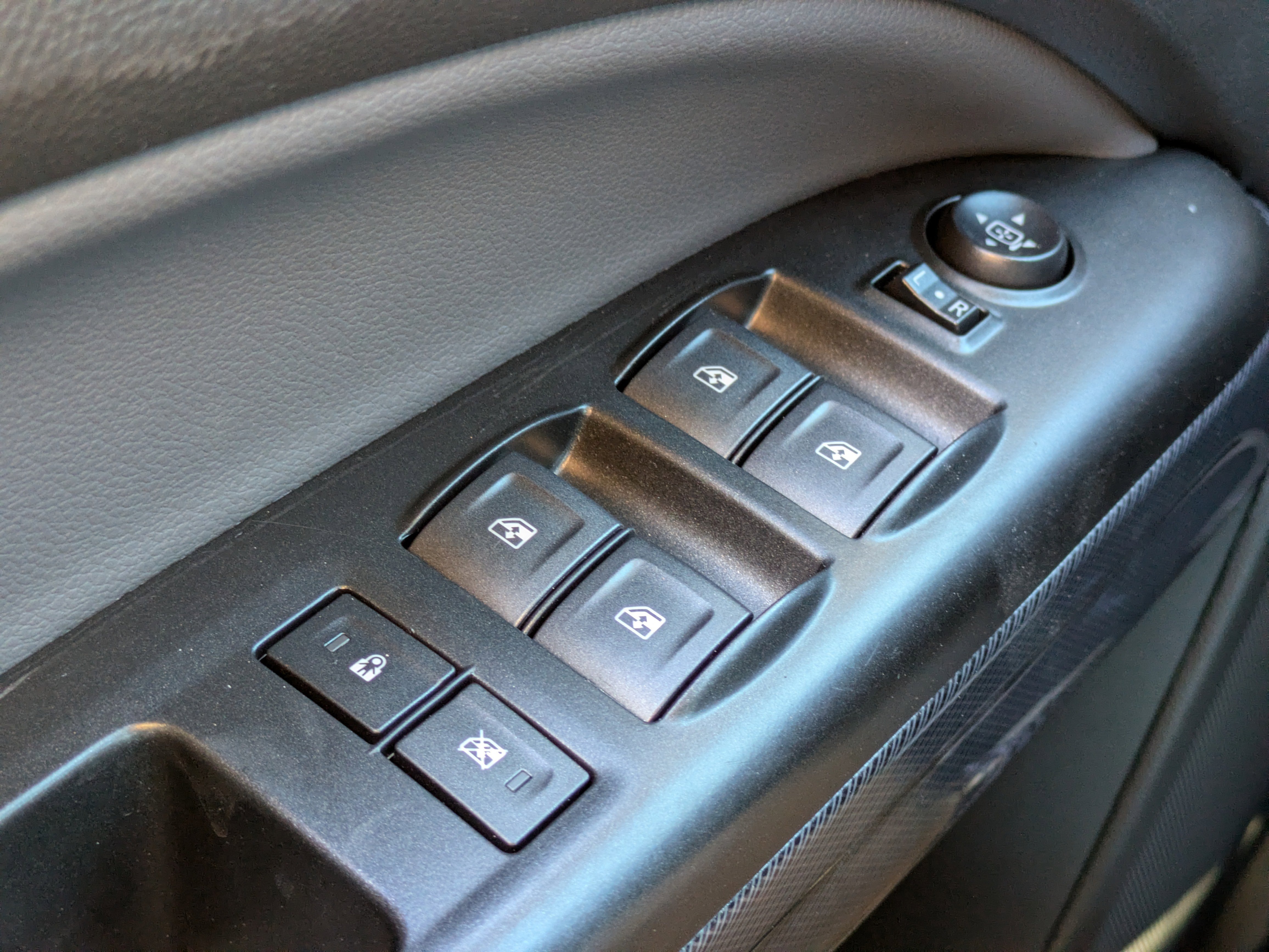 Used 2022 Chevrolet Colorado Z71 w/ Safety Package image 22