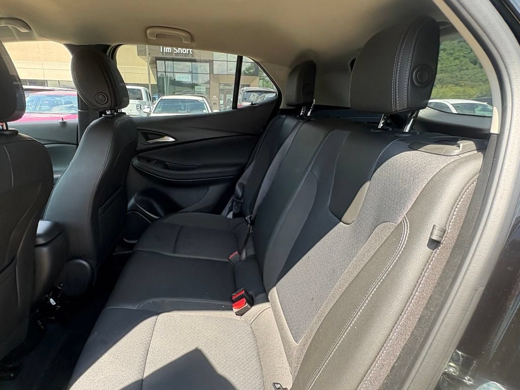 Used 2025 Buick Encore GX Preferred FWD image 17