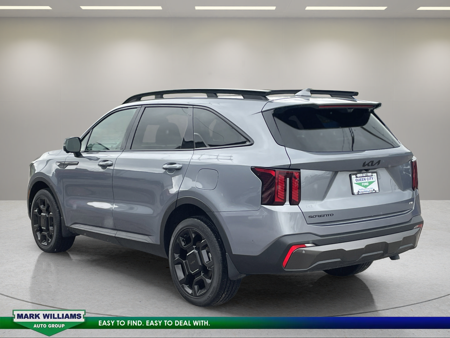Used 2025 Kia Sorento SX Prestige w/ Olive Brown Leather Package AWD/4WD image 5