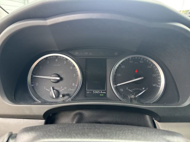 Used 2019 Toyota Highlander XLE FWD image 19