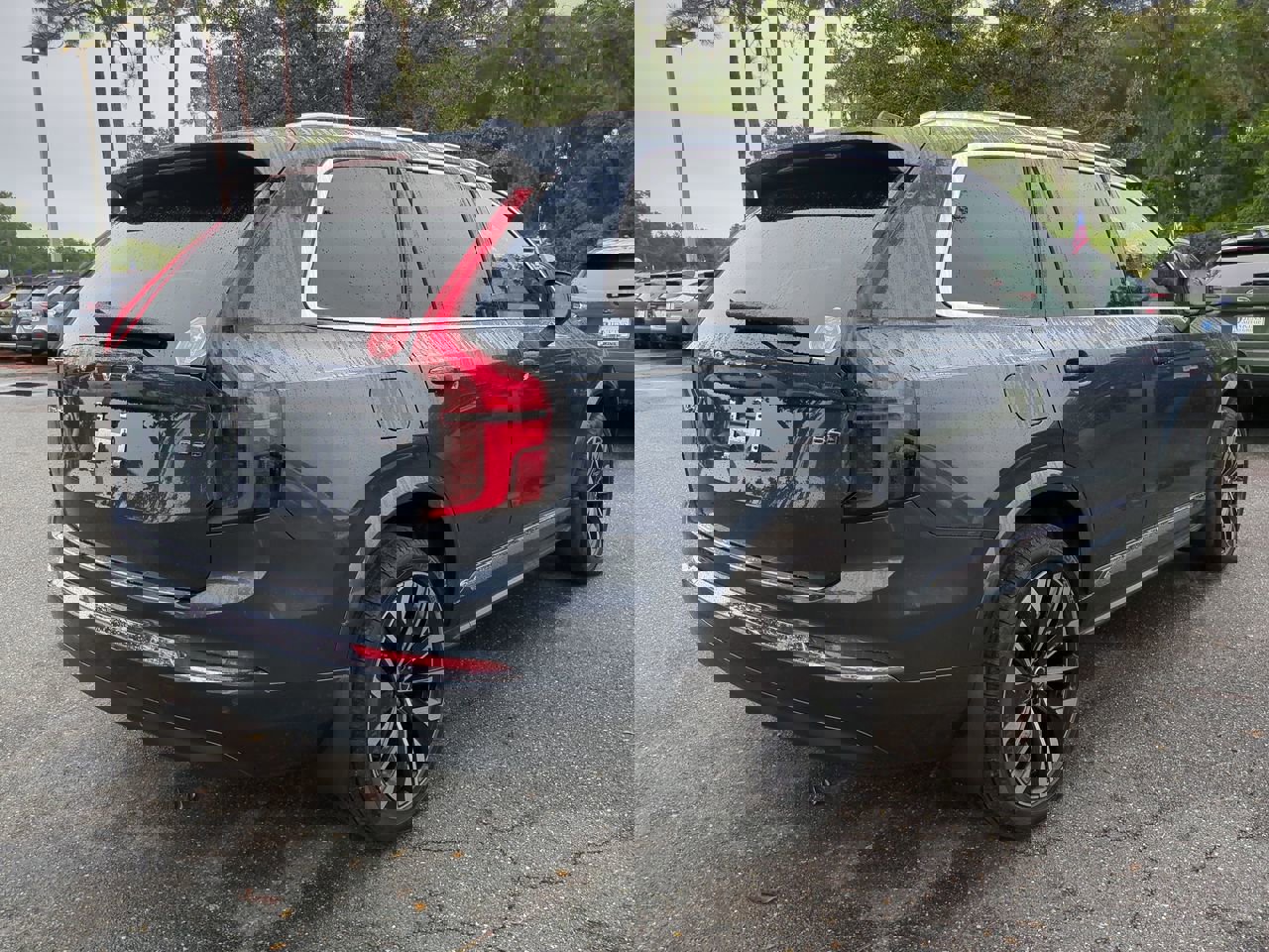 New 2026 Volvo XC90 B6 Plus w/ Protection Package Premier image 4