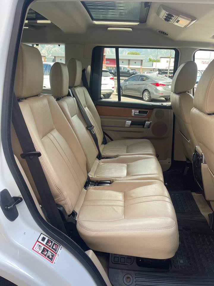 Used 2014 Land Rover LR4 HSE AWD/4WD image 16