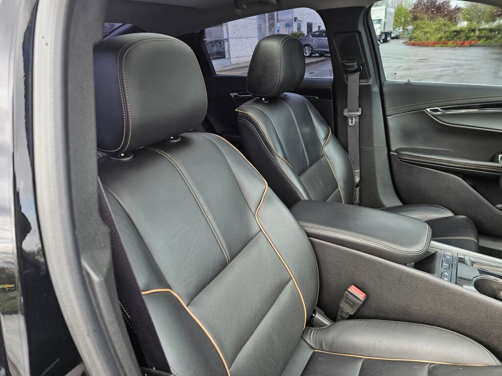 Used 2016 Chevrolet Impala LTZ w/ Enhanced Convenience Package image 13