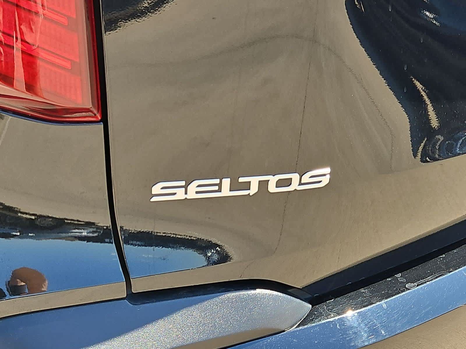 Certified 2024 Kia Seltos EX AWD/4WD image 12