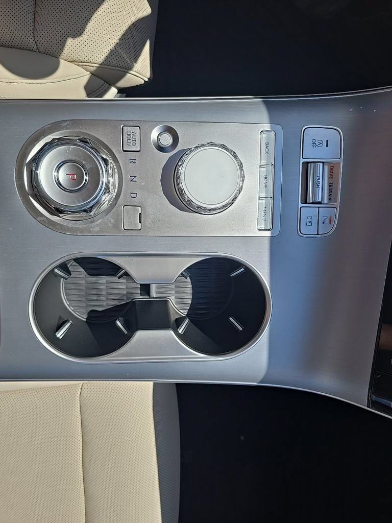 New 2027 Genesis GV70 2.5T Select AWD/4WD image 13