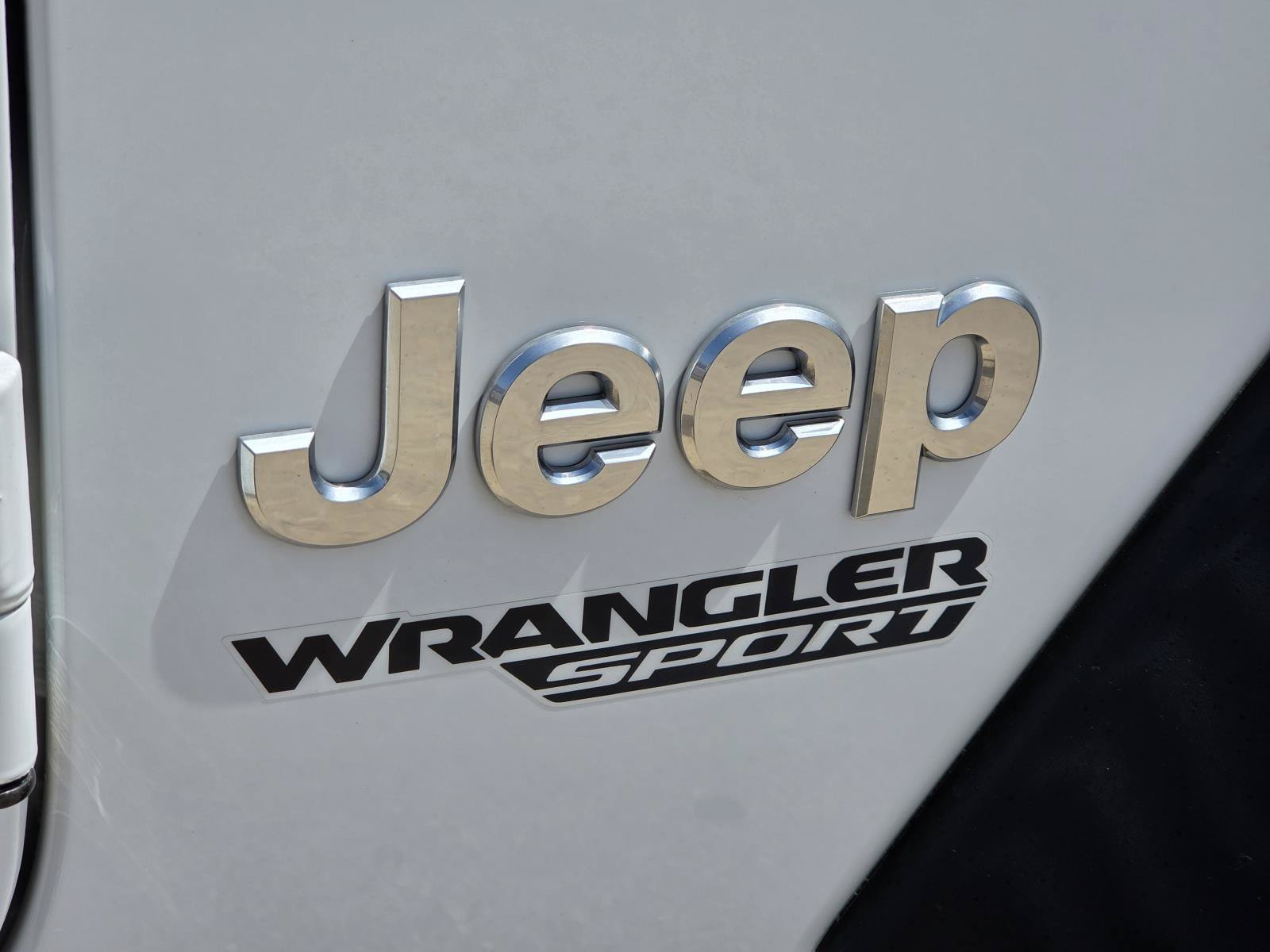 Used 2020 Jeep Wrangler Sport AWD/4WD image 5