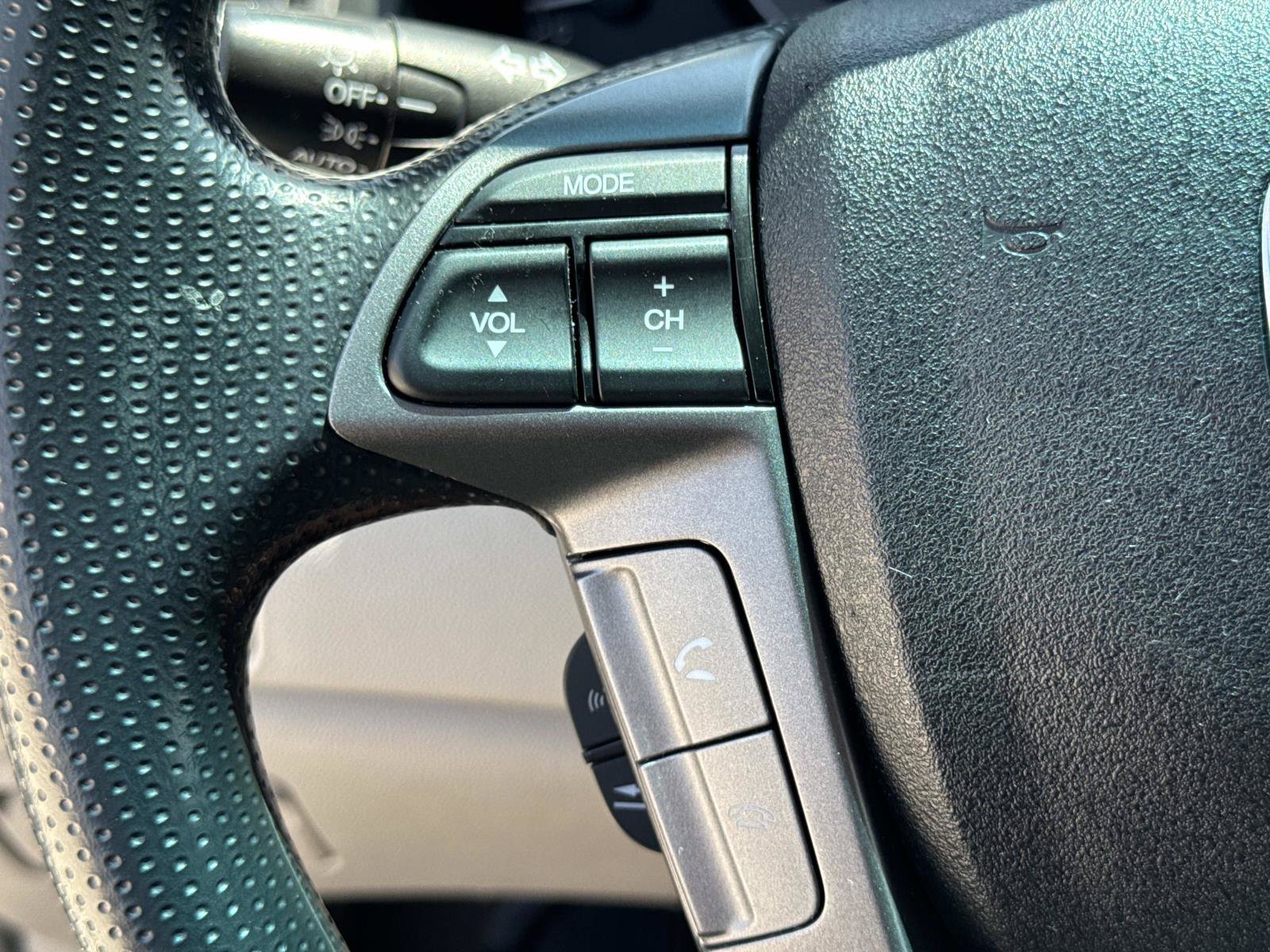 Used 2012 Honda Odyssey EX image 4