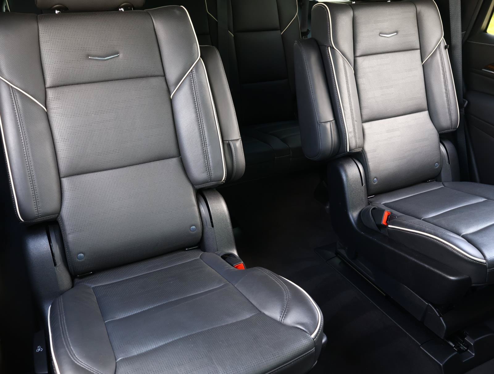Used 2024 Cadillac Escalade Premium Luxury w/ Performance Package RWD image 22