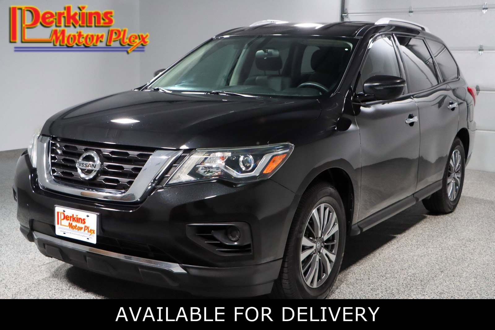 Used 2019 Nissan Pathfinder S video 1