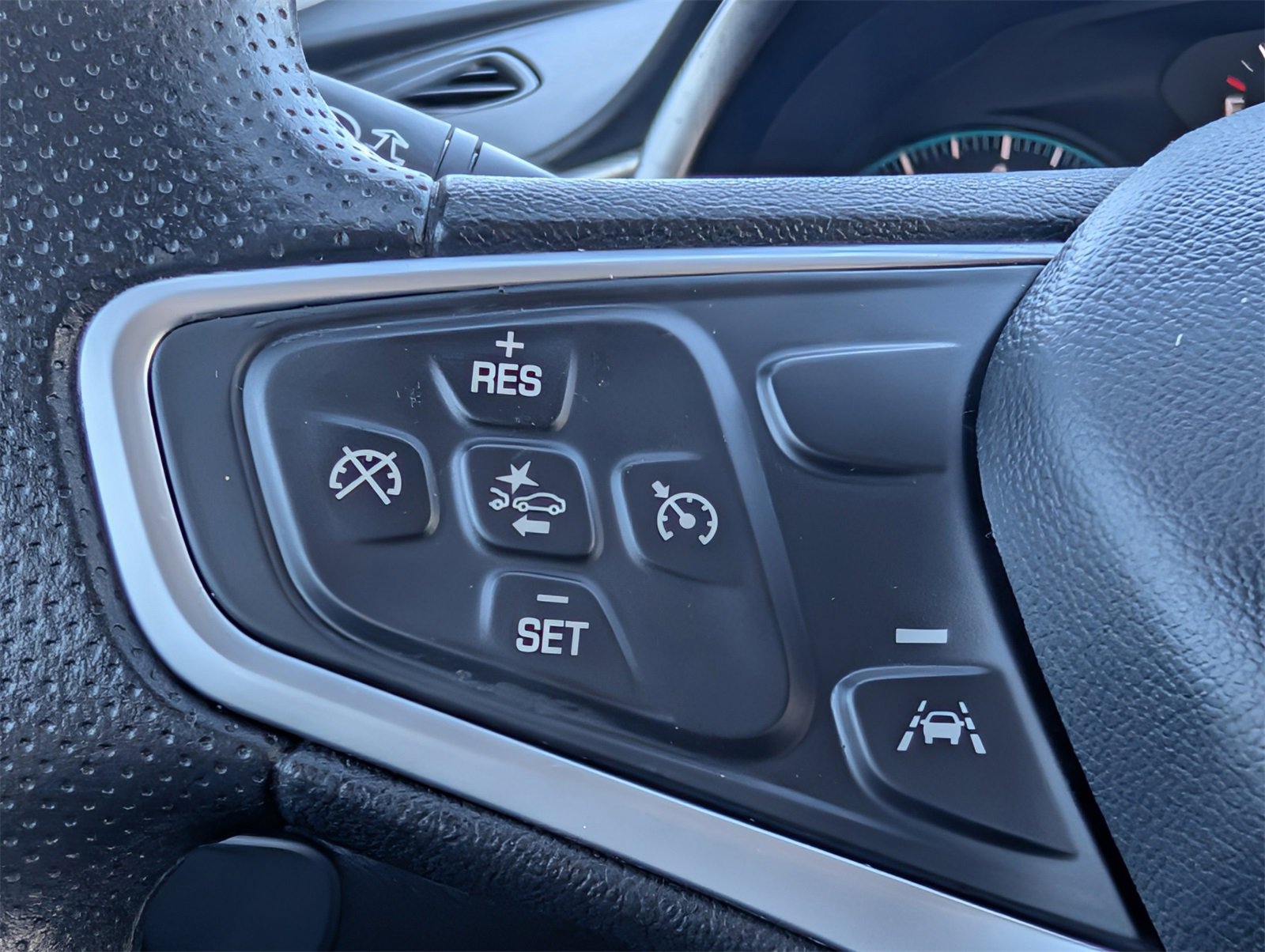 Used 2022 Chevrolet Malibu LS w/ Driver Confidence Package II image 22