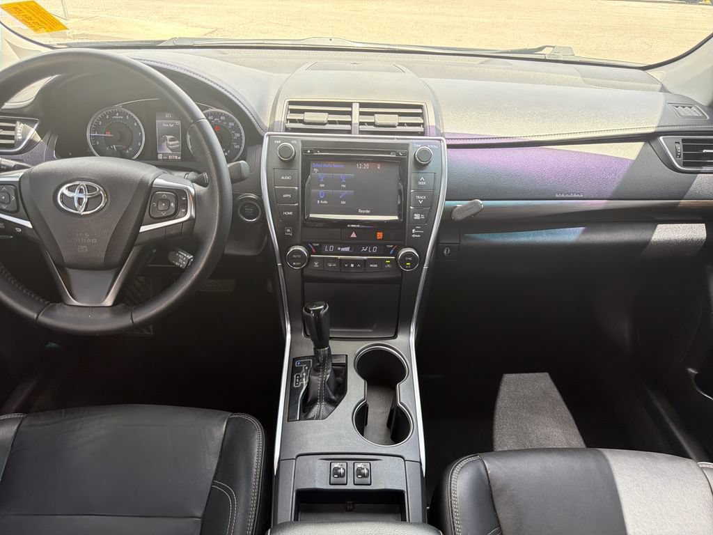 Used 2017 Toyota Camry XLE w/ Moonroof Package FWD image 15