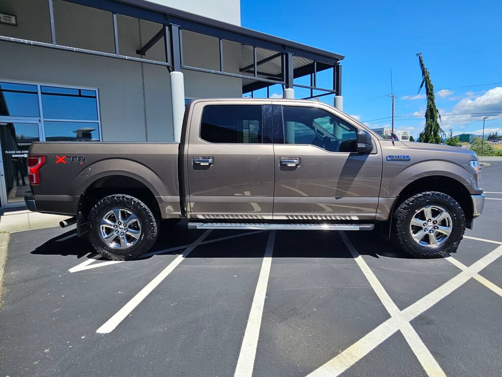 Used 2018 Ford F150 XLT w/ Equipment Group 302A Luxury AWD/4WD image 6