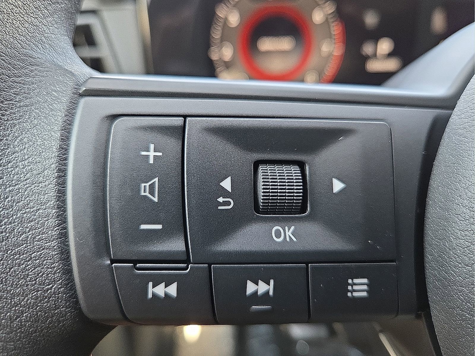 New 2026 Nissan Kicks SV w/ Illumination Package image 19