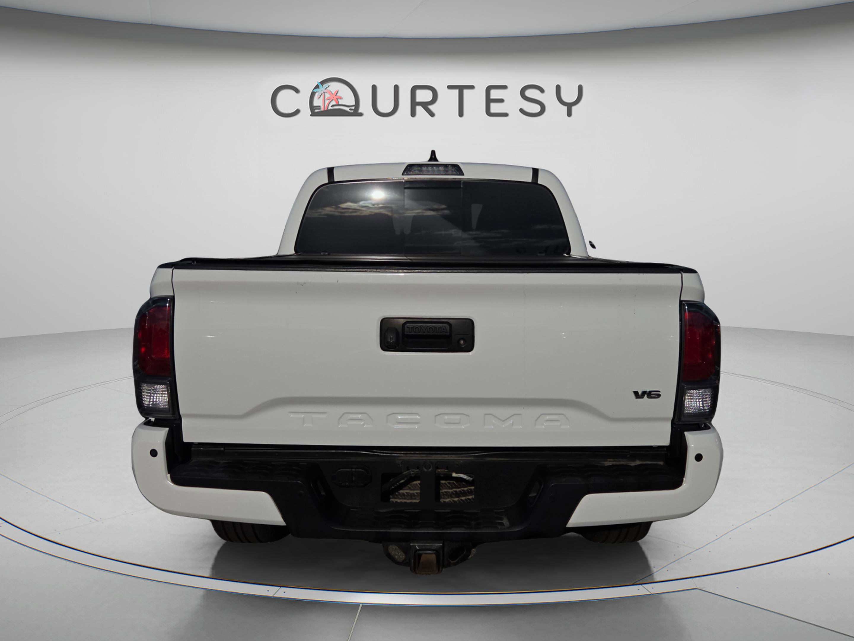 Certified 2023 Toyota Tacoma TRD Sport w/ Technology Package AWD/4WD image 2