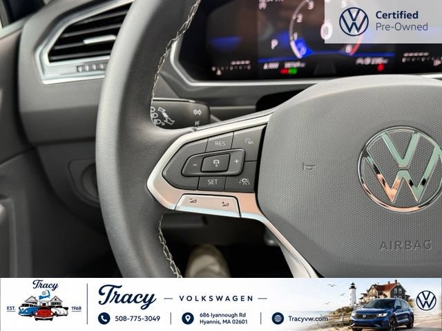 Certified 2023 Volkswagen Tiguan SE w/ Panoramic Sunroof Package AWD/4WD image 16