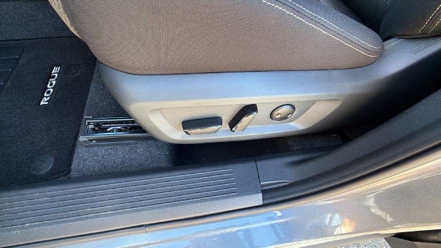 New 2026 Nissan Rogue SV AWD/4WD image 21
