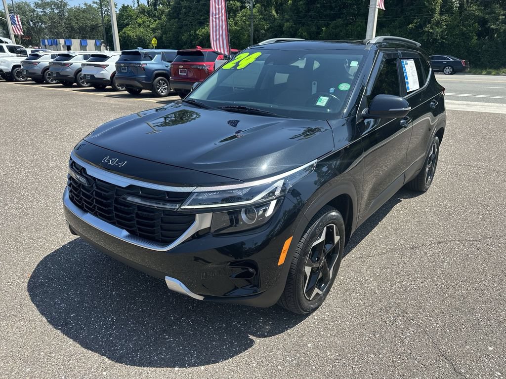 Used 2024 Kia Seltos EX AWD/4WD image 12
