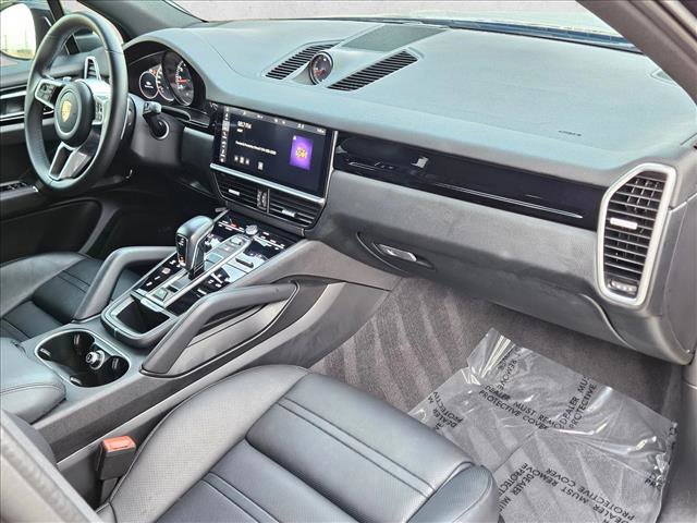 Used 2020 Porsche Cayenne S image 22