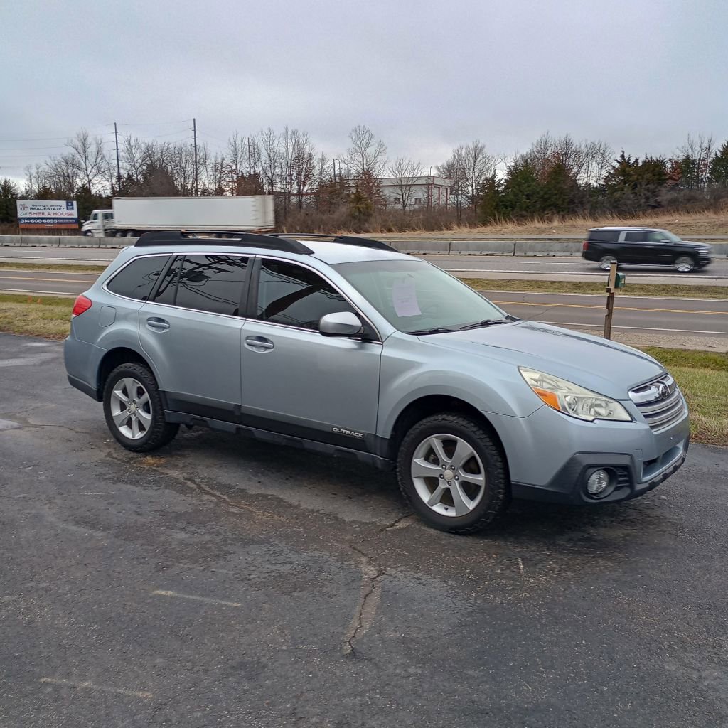 Used 2014 Subaru Outback 2.5i Premium image 7