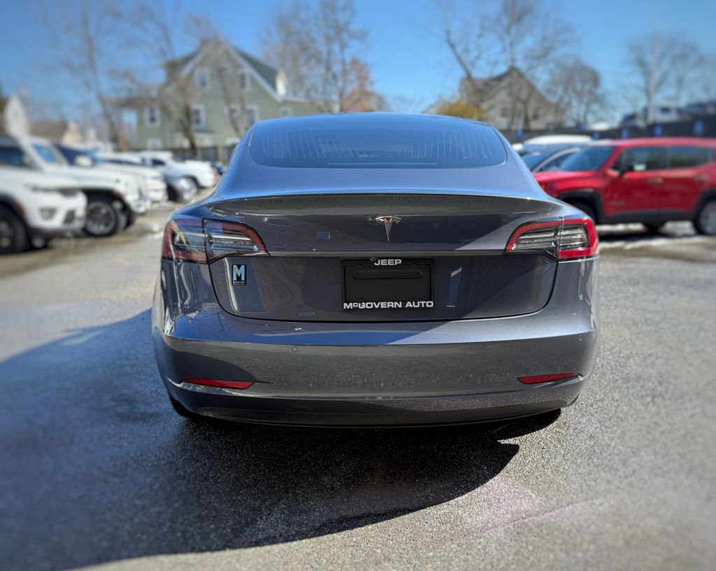 Used 2020 Tesla Model 3 Standard Range Plus image 10