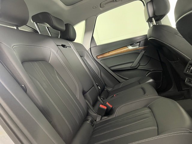 Certified 2023 Audi Q5 2.0T Premium Plus w/ Premium Plus Package image 16