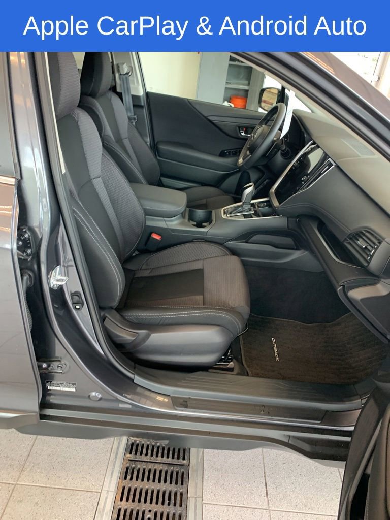 Used 2025 Subaru Outback Premium AWD/4WD image 14
