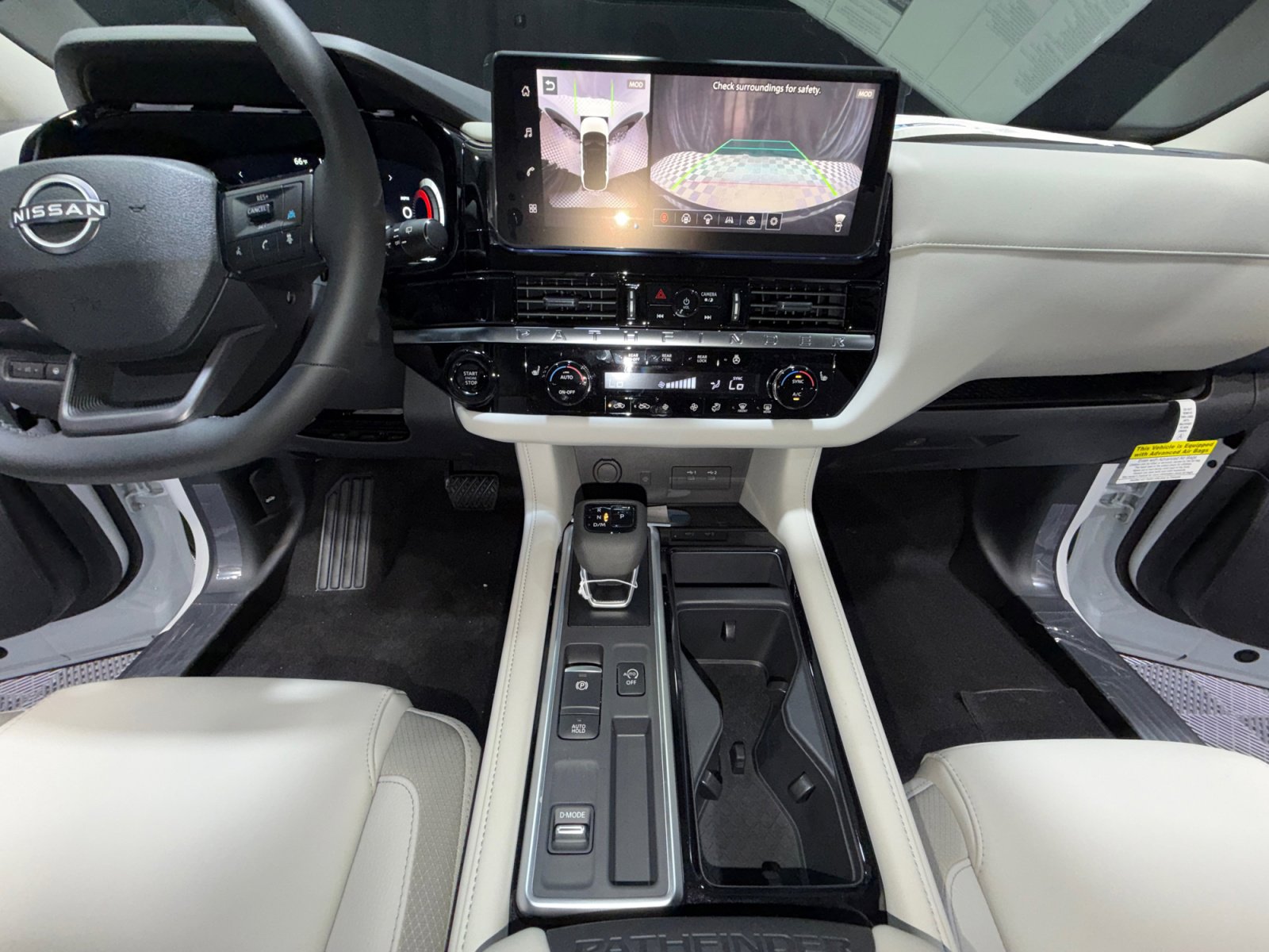 New 2026 Nissan Pathfinder SL image 20