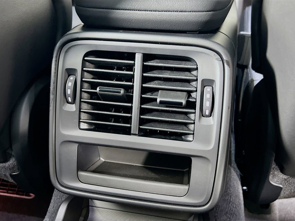 New 2026 Porsche Taycan image 27