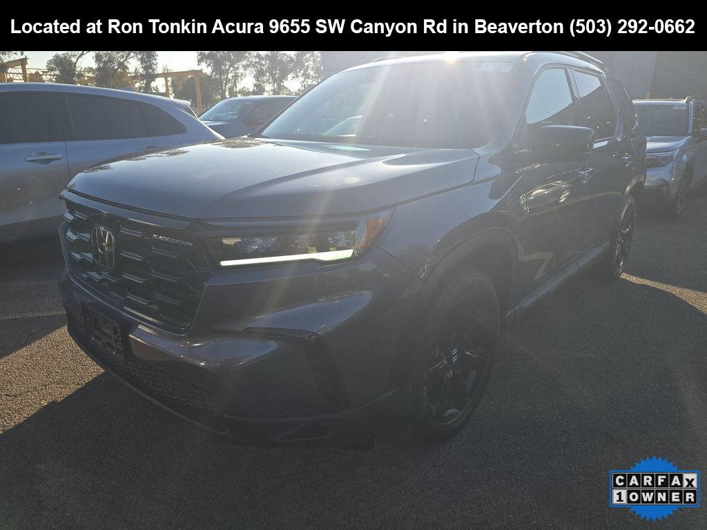 Used 2025 Honda Pilot Black Edition image 3