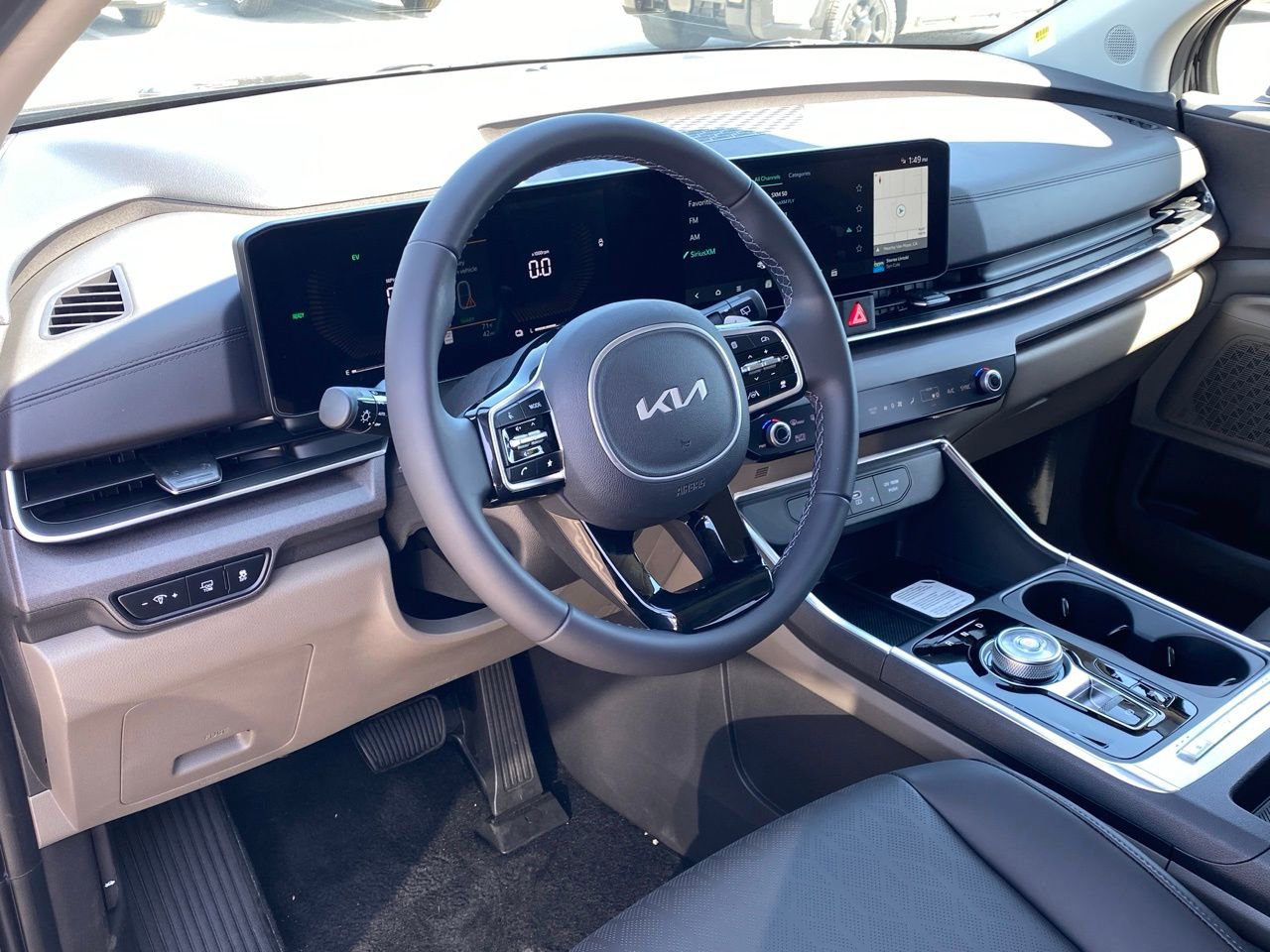 New 2026 Kia Carnival EX FWD image 13