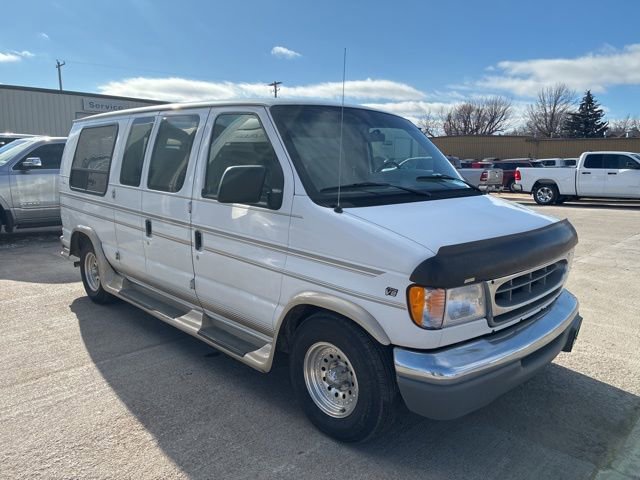 Used 1999 Ford E-150 and Econoline 150 image 4
