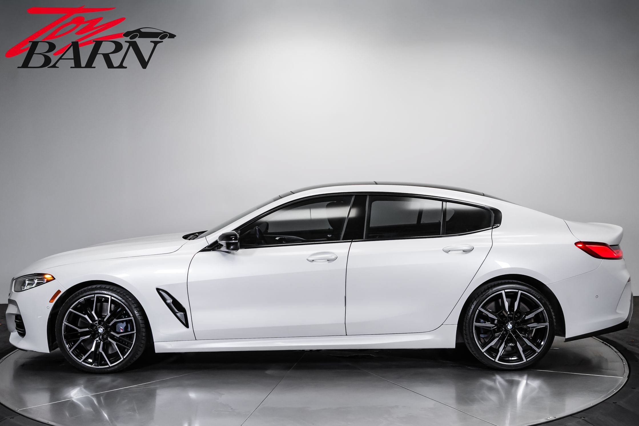 Used 2023 BMW M850i Gran Coupe xDrive AWD/4WD image 2
