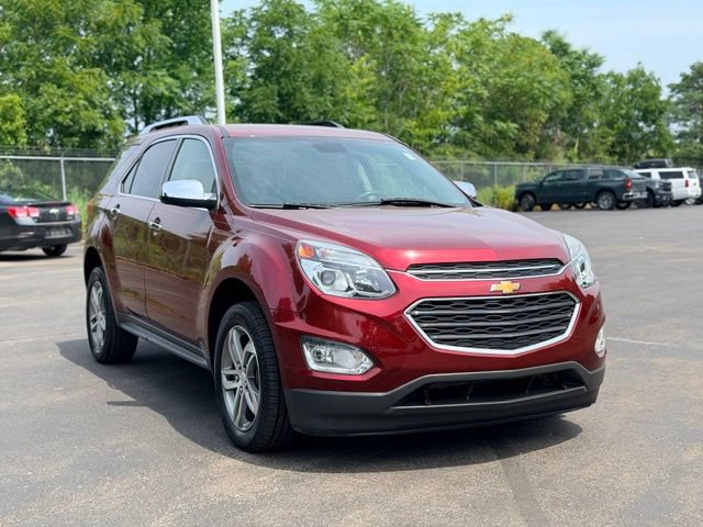 Used 2017 Chevrolet Equinox Premier w/ Enhanced Convenience Package FWD image 4