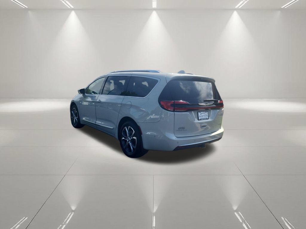 Used 2021 Chrysler Pacifica Pinnacle AWD/4WD image 4