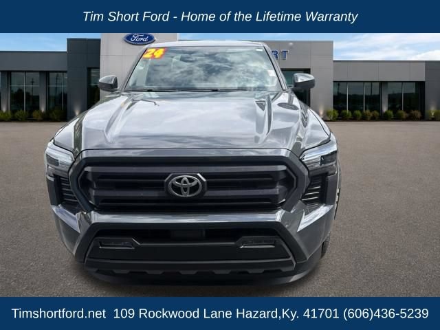 Used 2024 Toyota Tacoma SR5 AWD/4WD image 3