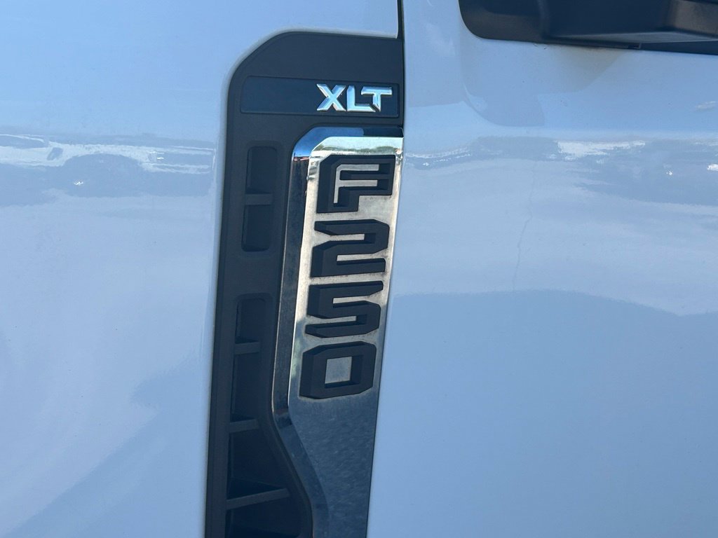 Certified 2023 Ford F250 XLT w/ FX4 Off-Road Package AWD/4WD image 19