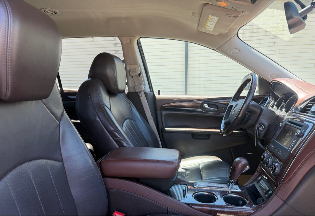 Used 2017 Buick Enclave Convenience FWD image 8