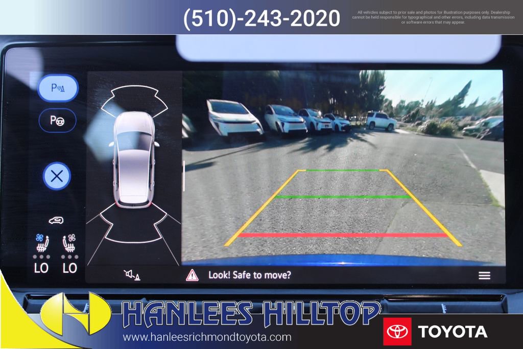 Used 2024 Volkswagen Golf R image 27