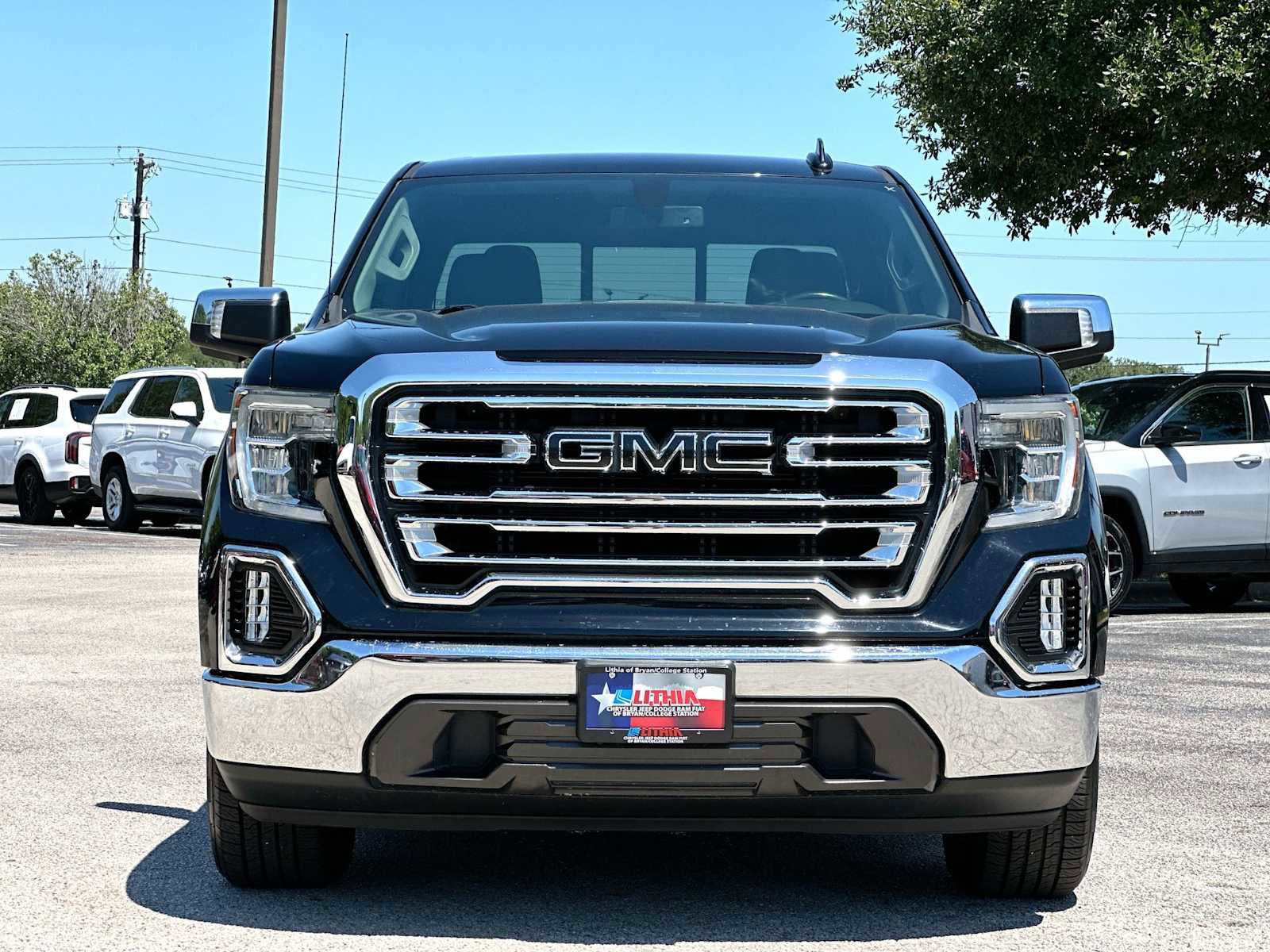 Used 2020 GMC Sierra 1500 SLT RWD image 10