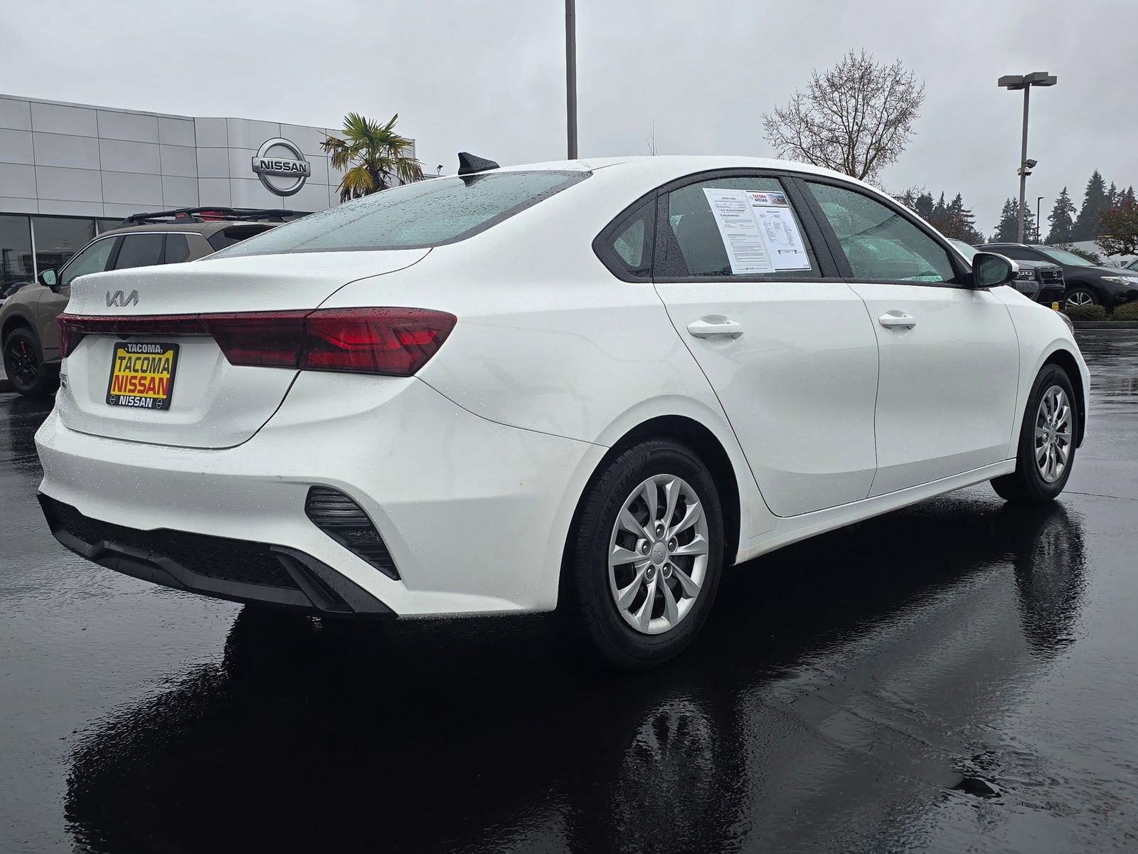 Used 2022 Kia Forte FE image 5