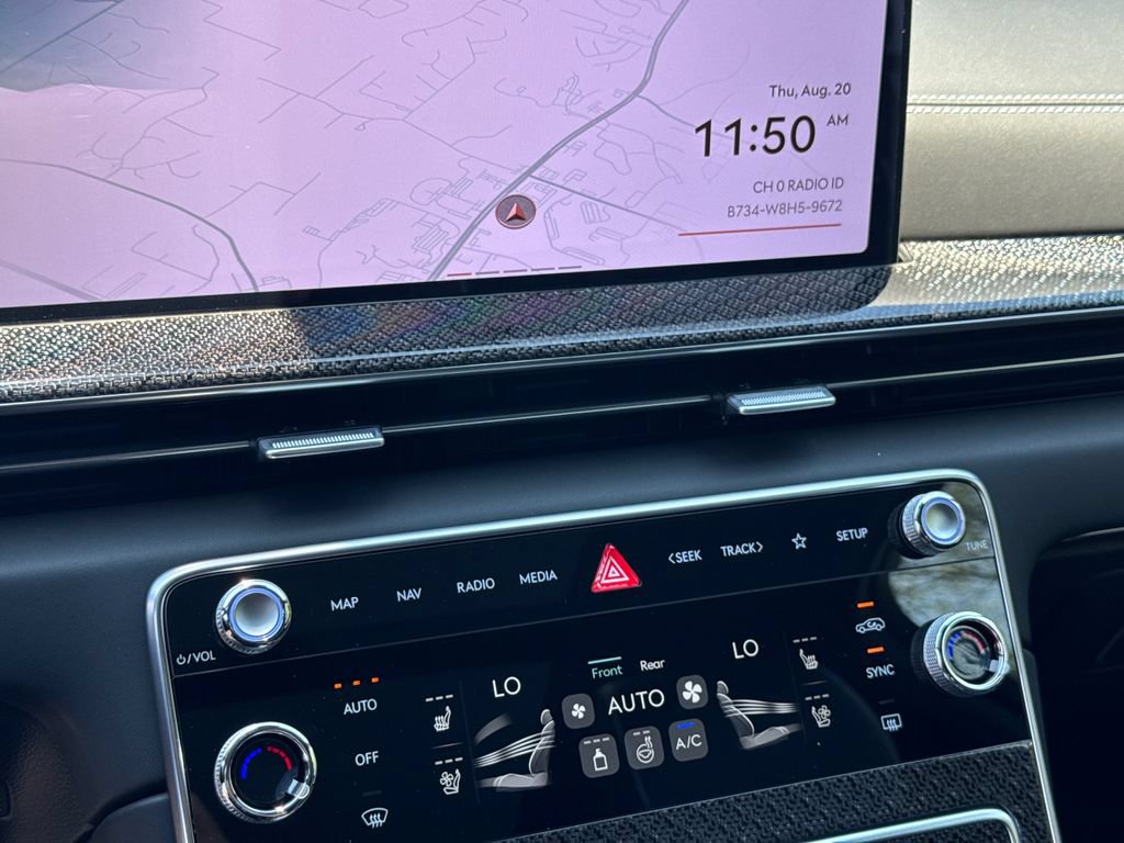 New 2027 Genesis GV80 3.5T e-SC AWD/4WD image 30