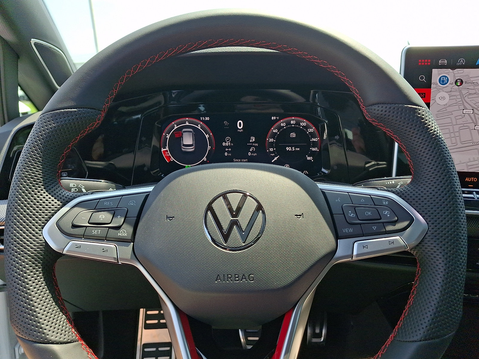 New 2026 Volkswagen GTI SE FWD image 9