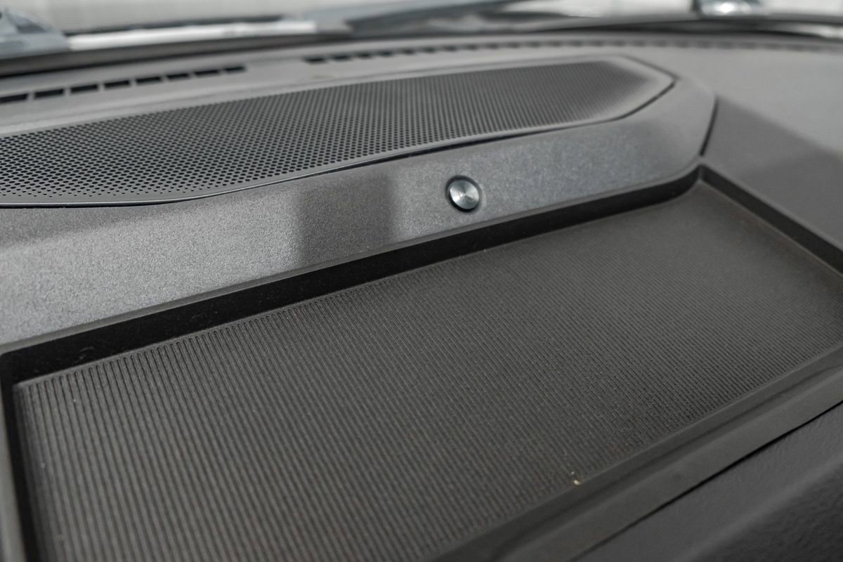 Used 2022 Ford Expedition Max Limited image 29