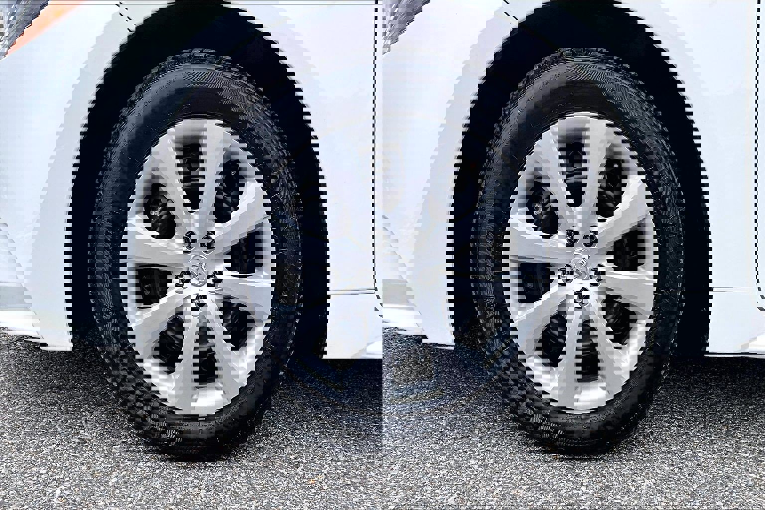 Used 2025 Toyota Corolla LE image 9