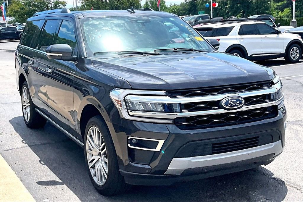 Used 2024 Ford Expedition Max Limited AWD/4WD image 1