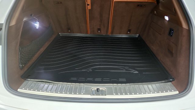 Used 2019 Porsche Cayenne Turbo AWD/4WD image 29