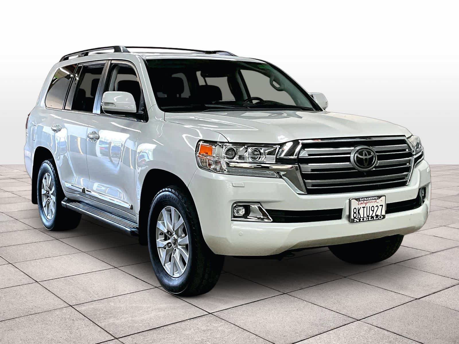 Used 2019 Toyota Land Cruiser AWD/4WD image 2