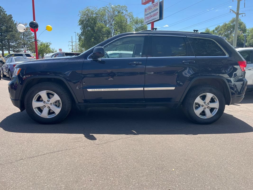 Used 2013 Jeep Grand Cherokee Laredo AWD/4WD image 4